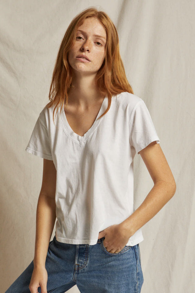relaxed fit short sleeve v-neck t-shirt white